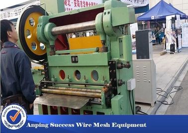 China 1.25m de Breedte Uitgebreide Gemakkelijke Verrichting van de Metaalmachine/Installatie JQ25-25 leverancier